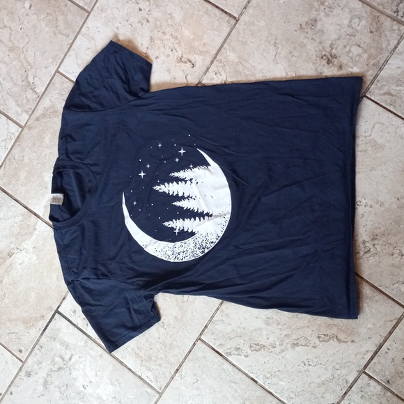 Gildan Tops - Dusty Navy Blue Crecent Moon Tee